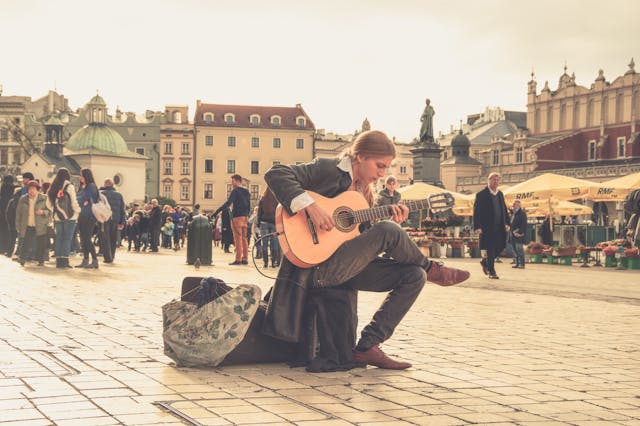 קרקוב הכיכר המרכזית - Rynek Główny (כיכר השוק רינק גלובני)