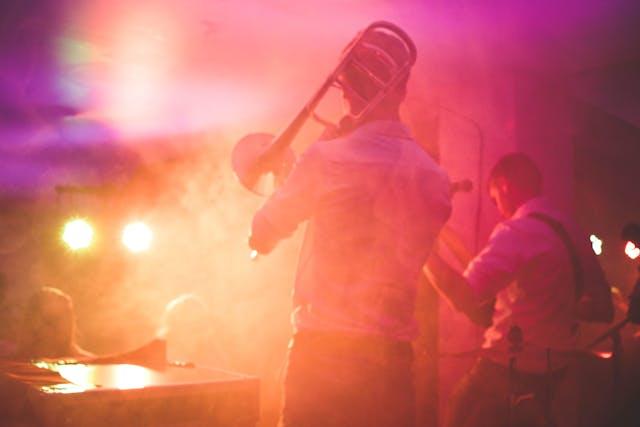 🎷 Mercy Brown Cocktails Jazz & Burlesque